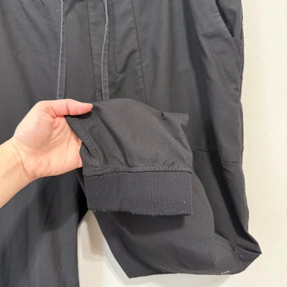 Lululemon Men’s Black Joggers Size XL